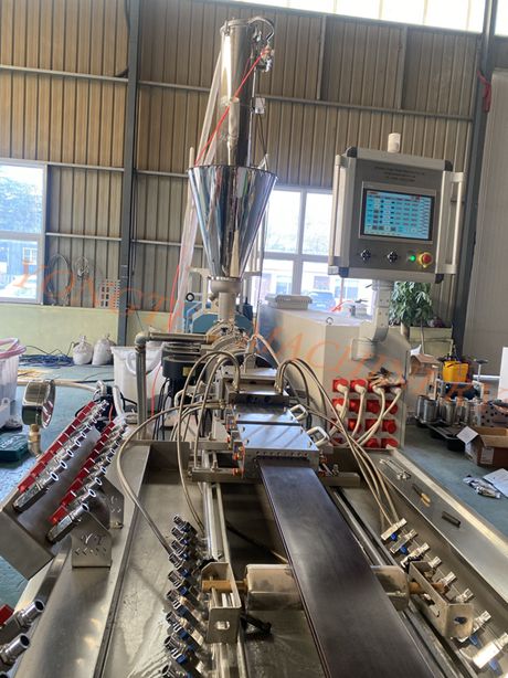 Yongte plastic Machinery: Driving WPC Tabulatum Industry ad Novum Heights