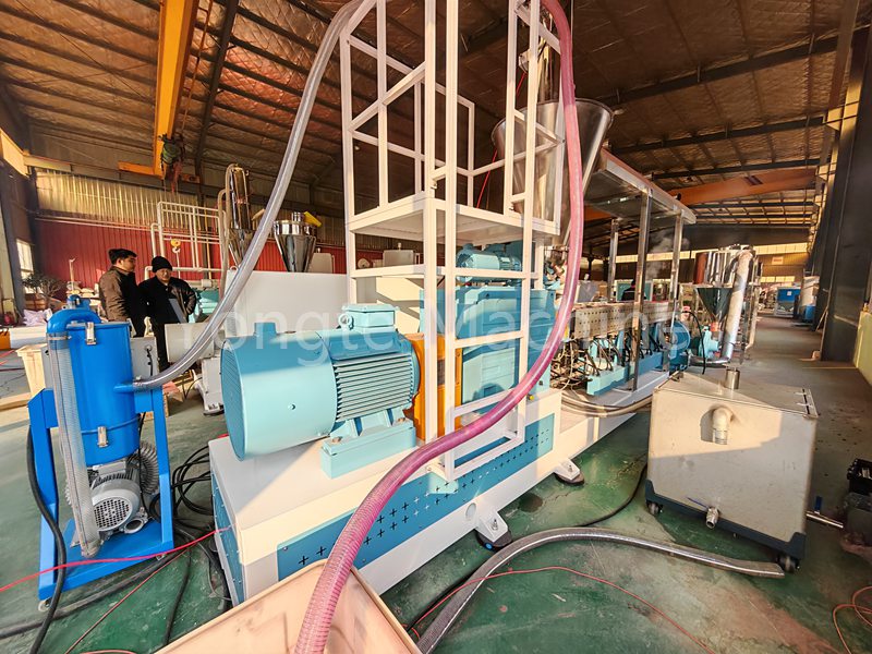 Yongte upgrade WPC Granulator apparatus probata feliciter cum princeps facultatem humilis virtutis consummatio