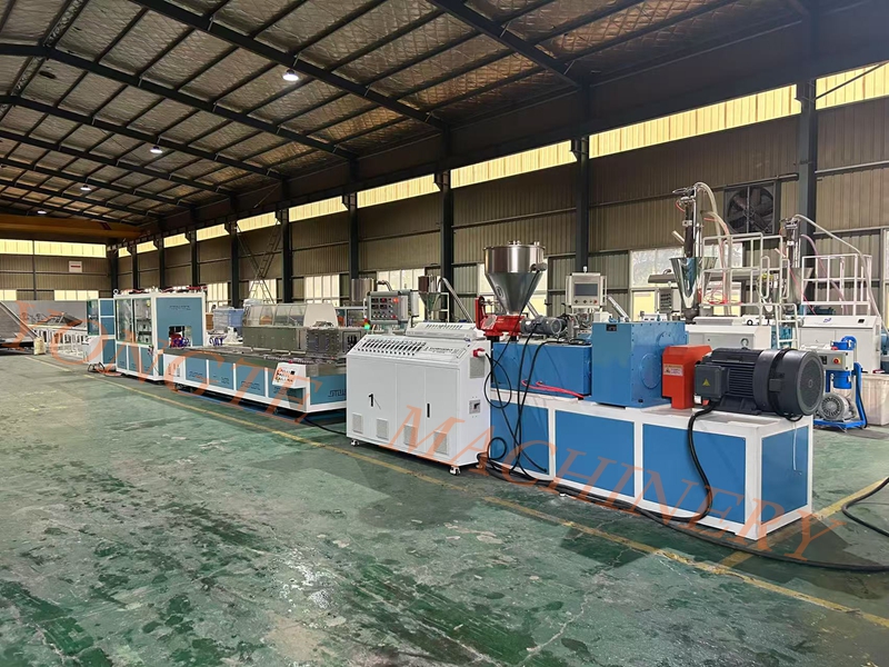 Yongte plastic Machinery scriptor PVC plantationis canalibus extruder leads novum trend of agriculturae facilitas productionem