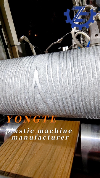 Yongte plastic machinatione empillers lignum-plastic Tabulatum industria et penitus colit Europae et American environmental praesidium foro.