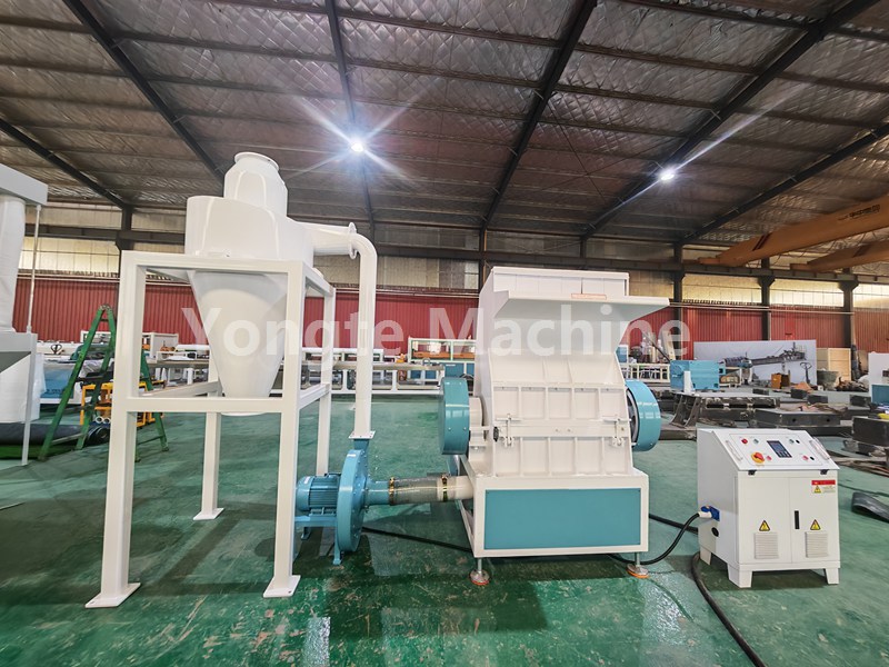 Yongte plastic Crusher machina est probata feliciter cum excelsum capacitatem
