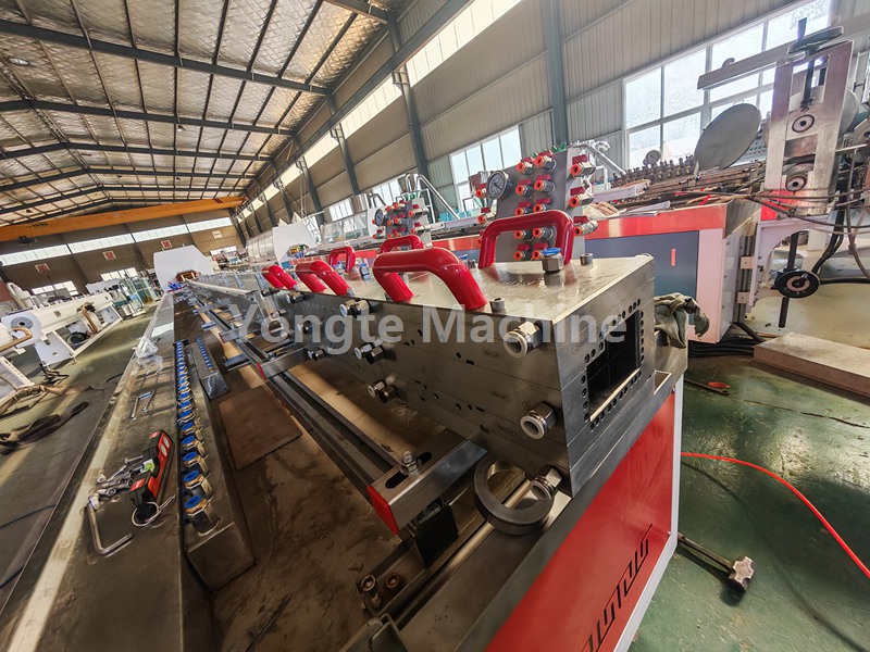 WPC door frame extrusionem lineam pro Indian mos metam productionem