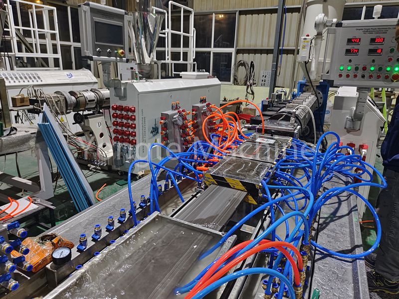 PE / PP Plastic Lamberti extrusionem Machina pro reusing plastic film wastage