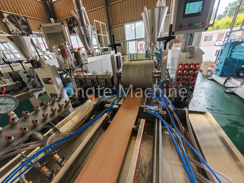 WPC Profile Co-Extrusion Machina