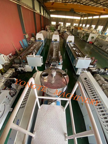 Yongte plastic Machinery scriptor lignum-plastic productio linea promovet Germania scriptor environmentally amica aedificationem materiae foro