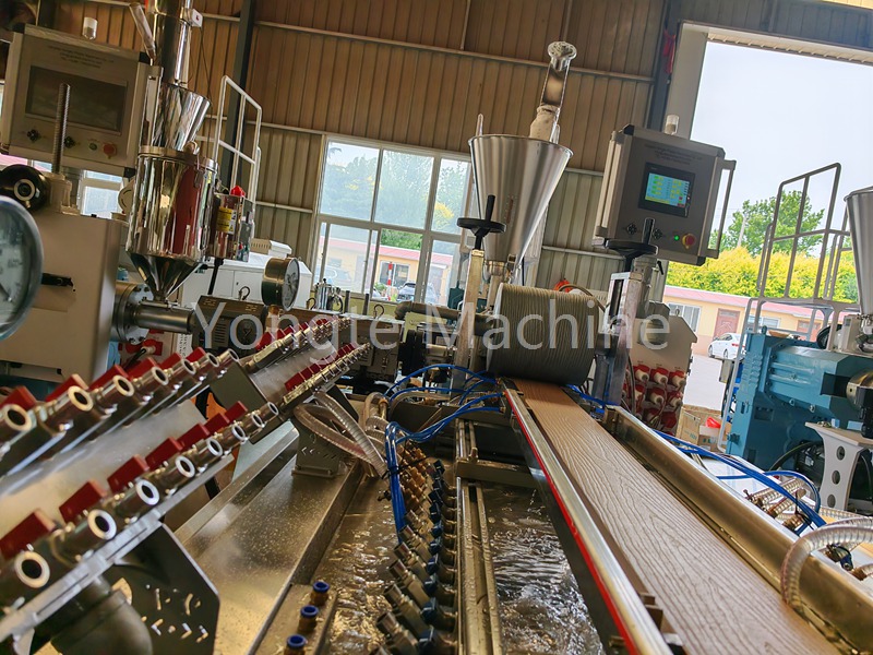 Quoties WPC Extrusio Machina lubrica?