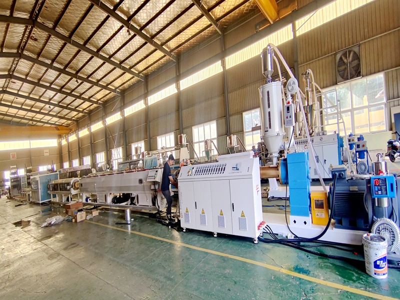HDpe pipe productio machina