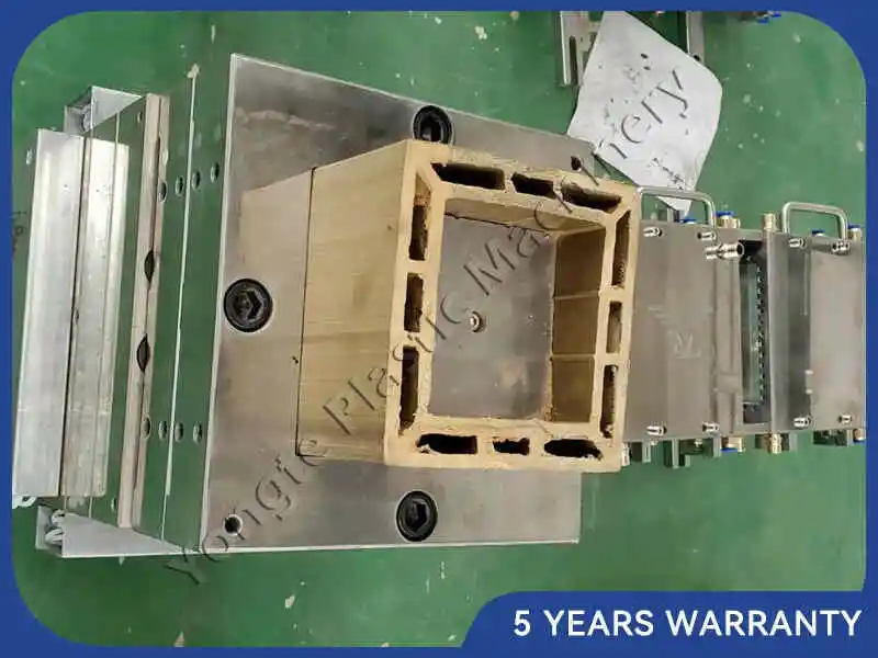 WPC Profile faciens apparatus